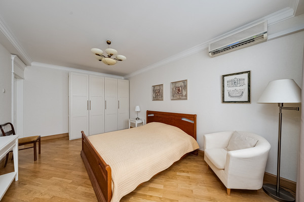 Сдам трехкомнатную (3-комн.) квартиру, Беговая ул, 6, Москва г