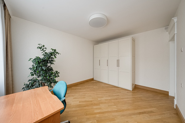 Сдам трехкомнатную (3-комн.) квартиру, Беговая ул, 6, Москва г