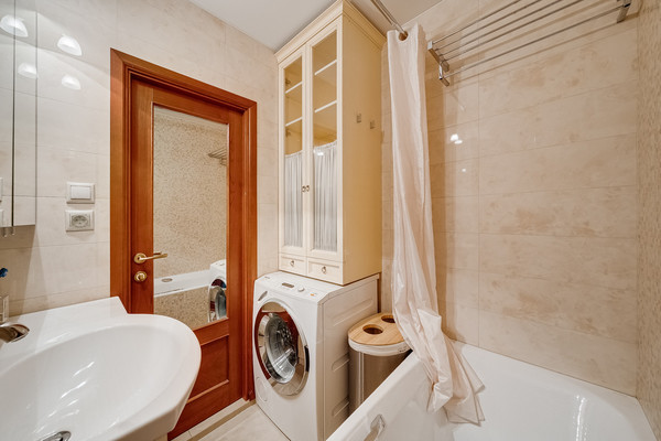 Сдам трехкомнатную (3-комн.) квартиру, Беговая ул, 6, Москва г