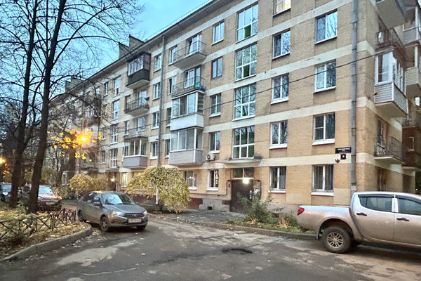 Продам однокомнатную (1-комн.) квартиру, Авиационная ул, 26А, Санкт-Петербург г