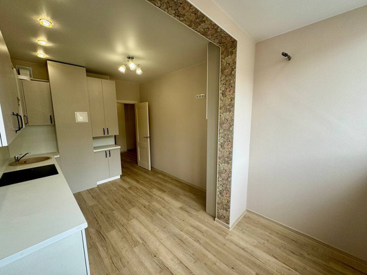 Продам однокомнатную (1-комн.) квартиру, Крестьянская ул, 27к4, Анапа г