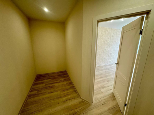 Продам однокомнатную (1-комн.) квартиру, Крестьянская ул, 27к4, Анапа г