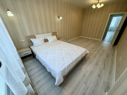 Продам двухкомнатную (2-комн.) квартиру, Крестьянская ул, 27к2, Анапа г