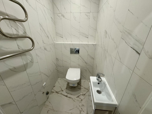 Продам двухкомнатную (2-комн.) квартиру, Крестьянская ул, 27к2, Анапа г