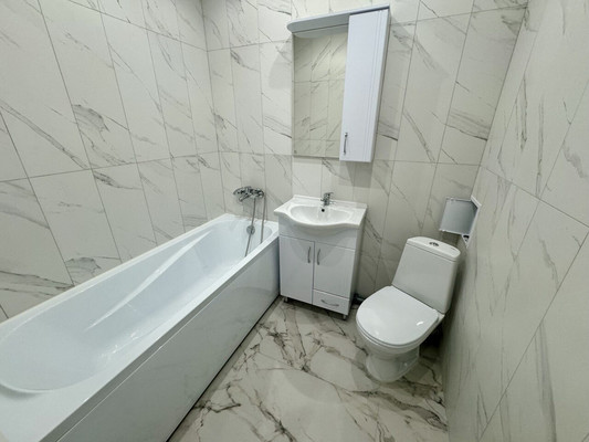 Продам двухкомнатную (2-комн.) квартиру, Крестьянская ул, 27к2, Анапа г