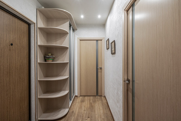 Продам двухкомнатную (2-комн.) квартиру, Новаторов ул, 40к2, Москва г