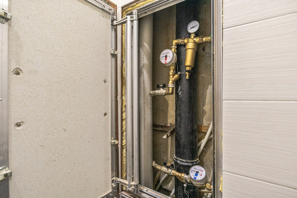 Продам двухкомнатную (2-комн.) квартиру, Новаторов ул, 40к2, Москва г