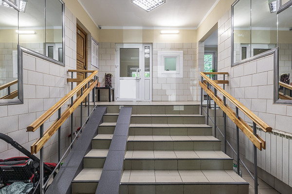 Продам двухкомнатную (2-комн.) квартиру, Новаторов ул, 40к2, Москва г