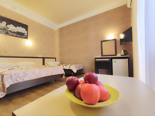 Продам гостиницу 18,9 м2, Лазурная ул, 11, Витязево с