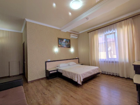 Продам гостиницу 18,9 м2, Лазурная ул, 11, Витязево с