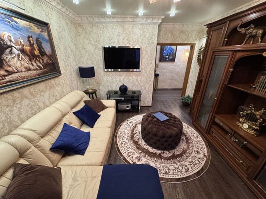 Продам двухкомнатную (2-комн.) квартиру, Доронина ул, 28, Ханты-Мансийск г