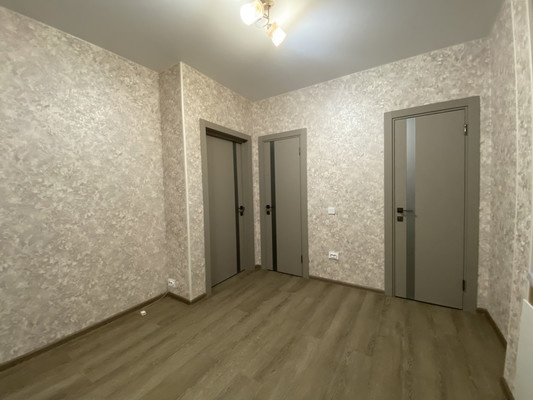 Продам трехкомнатную (3-комн.) квартиру, Рознина ул, 46, Ханты-Мансийск г