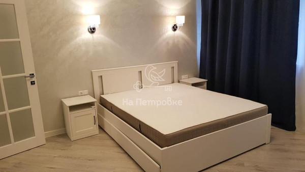 Продам двухкомнатную (2-комн.) квартиру, Александра Невского проезд, 5, Ильинское-Усово п