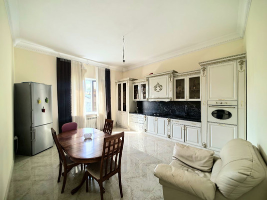 Продам дом, Братьев Дигешевых ул, 118, Нальчик г, 0 км от города