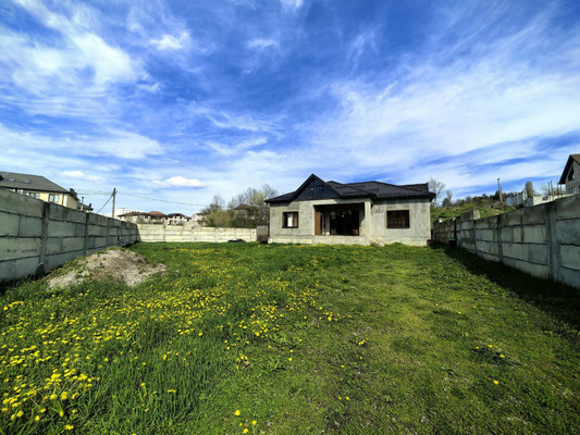 Продам дом, Братьев Дигешевых ул, 118, Нальчик г, 0 км от города