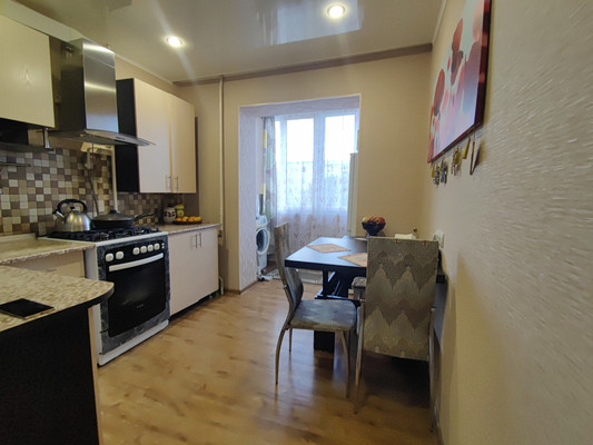 Продам двухкомнатную (2-комн.) квартиру, Ленина ул, 109, Белореченск г