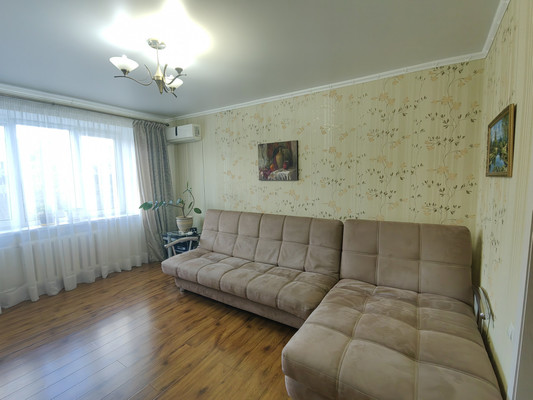 Продам двухкомнатную (2-комн.) квартиру, Ленина ул, 109, Белореченск г