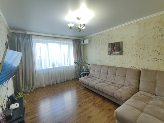 Продам двухкомнатную (2-комн.) квартиру, Ленина ул, 109, Белореченск г