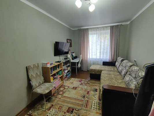 Продам двухкомнатную (2-комн.) квартиру, Ленина ул, 109, Белореченск г