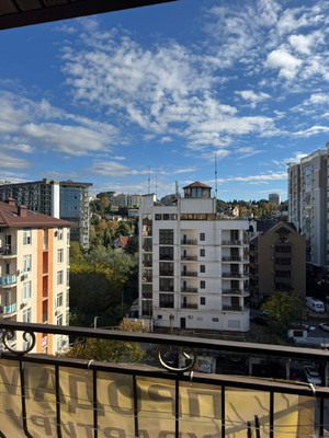 Продам трехкомнатную (3-комн.) квартиру, Крымская (Центральный р-н) ул, 67к1, Сочи г