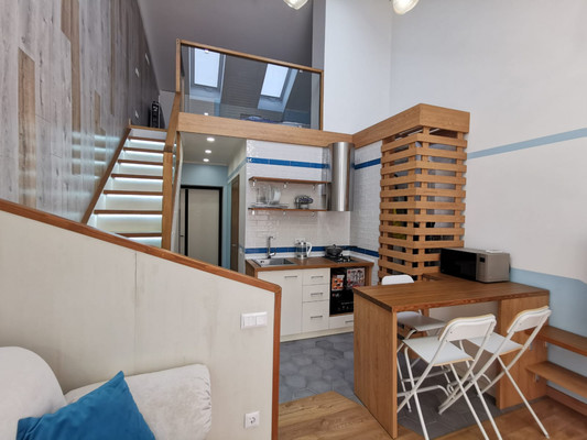 Продам двухкомнатную (2-комн.) квартиру, Крымская (Центральный р-н) ул, 69к1, Сочи г