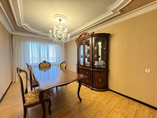 Продам трехкомнатную (3-комн.) квартиру, Шогенова ул, 22к3, Нальчик г