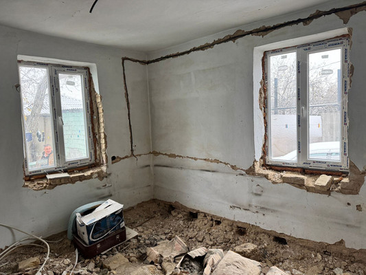 Продам двухкомнатную (2-комн.) квартиру, Свободная ул, 16, Симферополь г