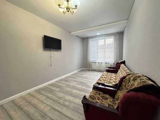 Сдам двухкомнатную (2-комн.) квартиру, Толстого ул, 43, Нальчик г