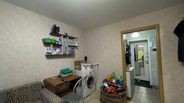 Продам однокомнатную (1-комн.) квартиру, Космонавтов пл, 70к1, Липецк г