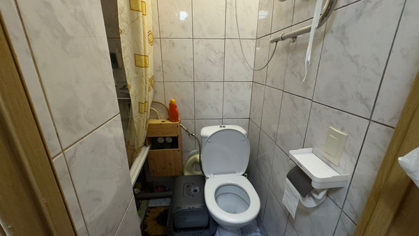 Продам однокомнатную (1-комн.) квартиру, Космонавтов пл, 70к1, Липецк г