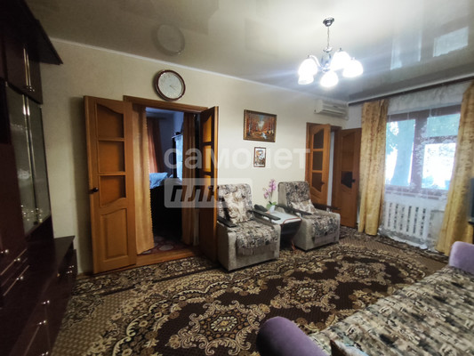 Продам трехкомнатную (3-комн.) квартиру, Совхозная ул, 12, Полтавская ст-ца