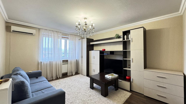 Продам двухкомнатную (2-комн.) квартиру, 2 Таманской Дивизии ул, 37, Нальчик г