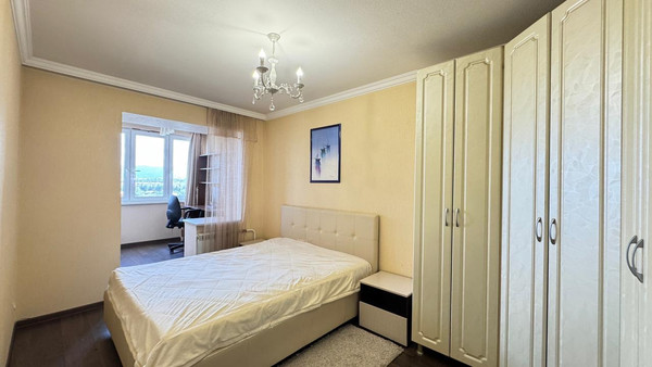 Продам двухкомнатную (2-комн.) квартиру, 2 Таманской Дивизии ул, 37, Нальчик г