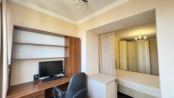 Продам двухкомнатную (2-комн.) квартиру, 2 Таманской Дивизии ул, 37, Нальчик г