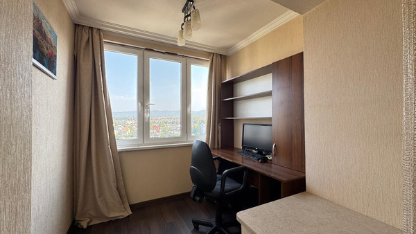 Продам двухкомнатную (2-комн.) квартиру, 2 Таманской Дивизии ул, 37, Нальчик г