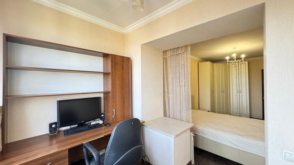 Продам двухкомнатную (2-комн.) квартиру, 2 Таманской Дивизии ул, 37, Нальчик г