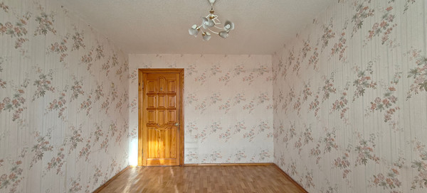 Продам трехкомнатную (3-комн.) квартиру, Интернациональная ул, 15в, Рязань г