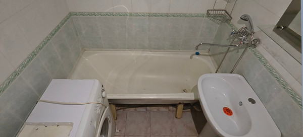 Продам трехкомнатную (3-комн.) квартиру, Интернациональная ул, 15в, Рязань г