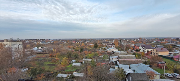 Продам трехкомнатную (3-комн.) квартиру, Интернациональная ул, 15в, Рязань г