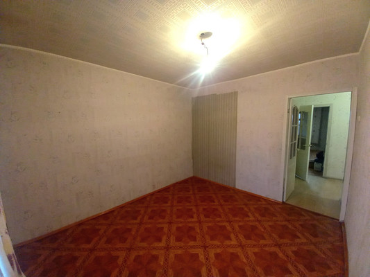 Продам трехкомнатную (3-комн.) квартиру, Керамзавода ул, 38, Рязань г