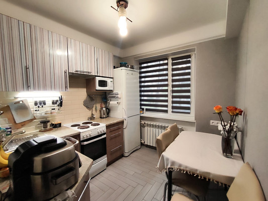 Продам трехкомнатную (3-комн.) квартиру, Жени Егоровой ул, 12к1, Санкт-Петербург г