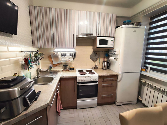 Продам трехкомнатную (3-комн.) квартиру, Жени Егоровой ул, 12к1, Санкт-Петербург г