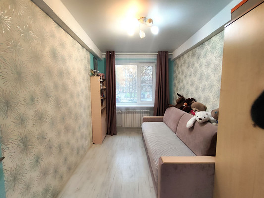 Продам трехкомнатную (3-комн.) квартиру, Жени Егоровой ул, 12к1, Санкт-Петербург г