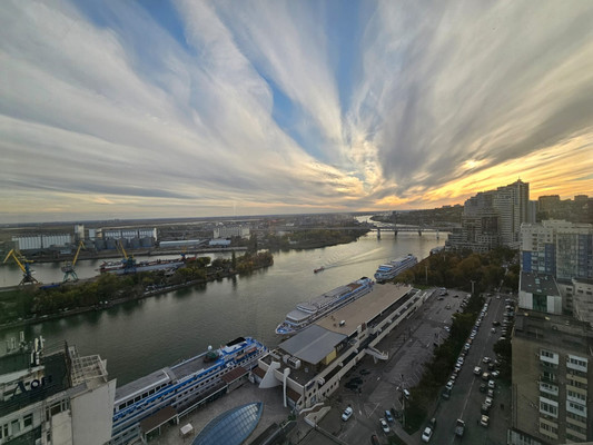 Продам многокомнатную квартиру, Береговая ул, 128, Ростов-на-Дону г