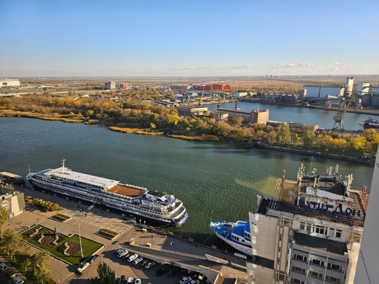 Продам многокомнатную квартиру, Береговая ул, 128, Ростов-на-Дону г