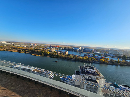 Продам многокомнатную квартиру, Береговая ул, 128, Ростов-на-Дону г