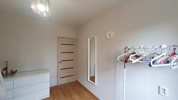 Продам трехкомнатную (3-комн.) квартиру, Малиновского ул, 76, Ростов-на-Дону г