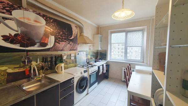 Продам трехкомнатную (3-комн.) квартиру, Малиновского ул, 76, Ростов-на-Дону г