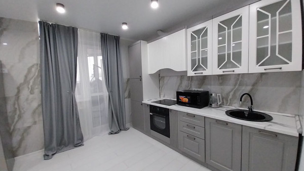 Сдам двухкомнатную (2-комн.) квартиру, им. Цезаря Куникова ул, 35, Краснодар г