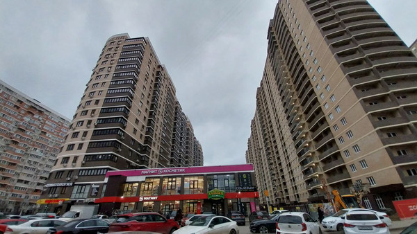 Сдам двухкомнатную (2-комн.) квартиру, им. Цезаря Куникова ул, 35, Краснодар г